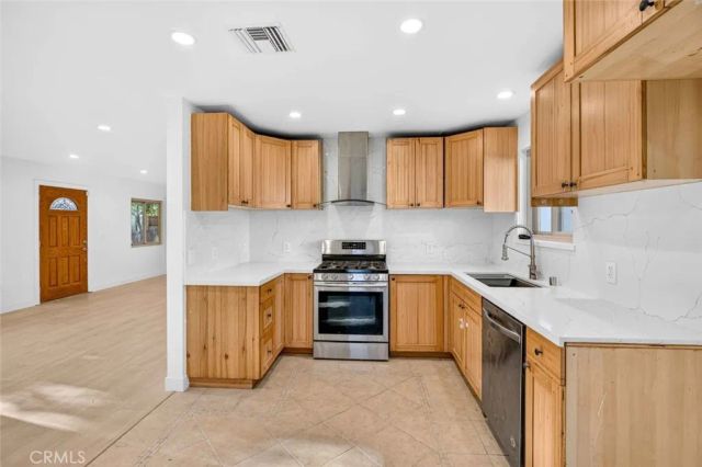 6944 Beckett Street, Tujunga, CA 91042