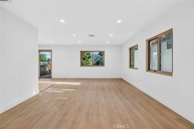6944 Beckett Street, Tujunga, CA 91042