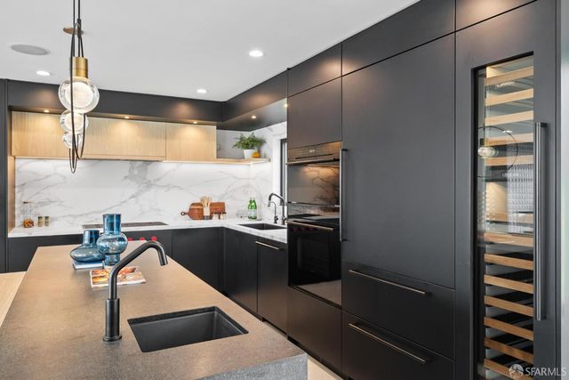 222 Molimo Drive, San Francisco, CA 94127