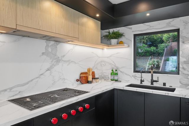 222 Molimo Drive, San Francisco, CA 94127