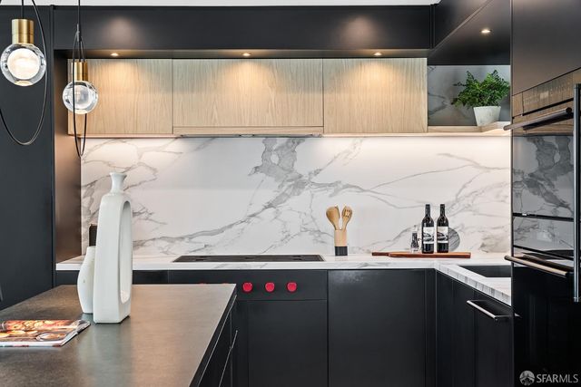 222 Molimo Drive, San Francisco, CA 94127