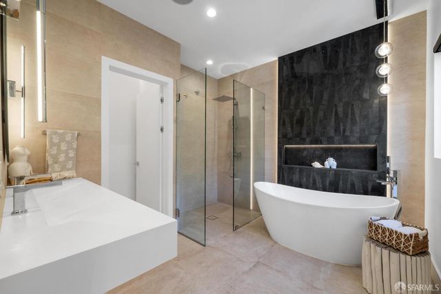 222 Molimo Drive, San Francisco, CA 94127