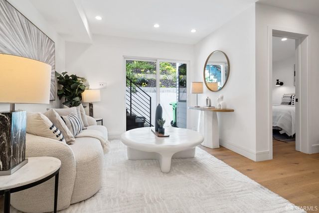 222 Molimo Drive, San Francisco, CA 94127