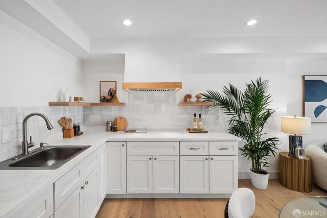 222 Molimo Drive, San Francisco, CA 94127