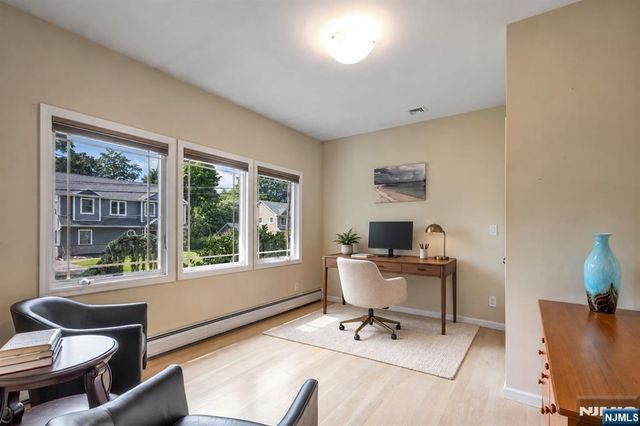8 Marion Court, Ho-ho-kus, NJ 07423