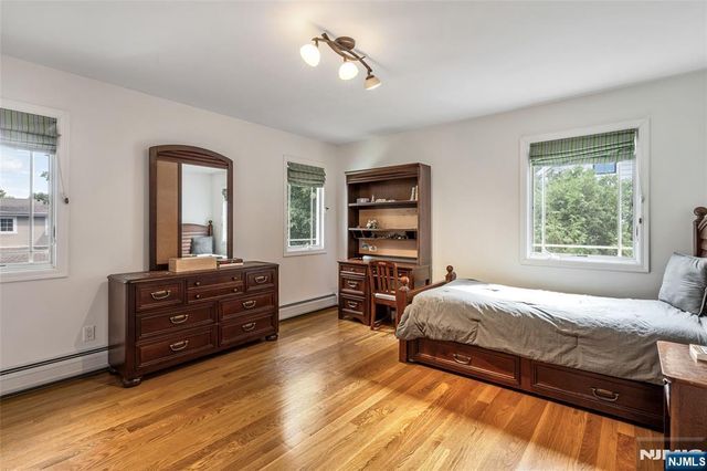 8 Marion Court, Ho-ho-kus, NJ 07423