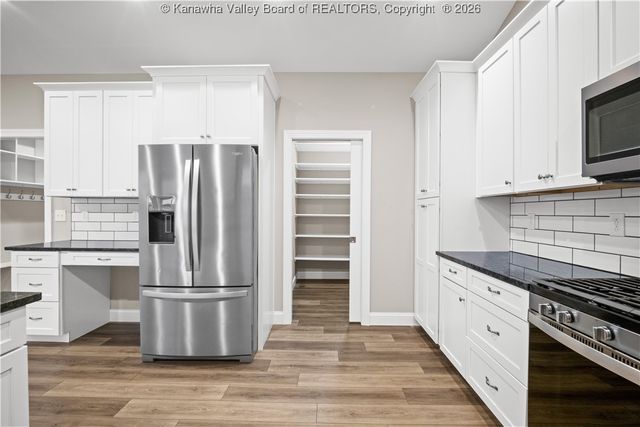 116 Lenore Circle, Fraziers Bottom, WV 25082