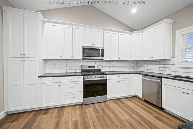 116 Lenore Circle, Fraziers Bottom, WV 25082