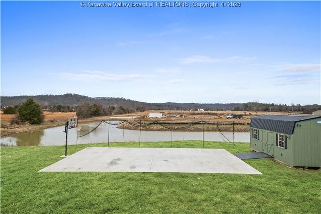 116 Lenore Circle, Fraziers Bottom, WV 25082