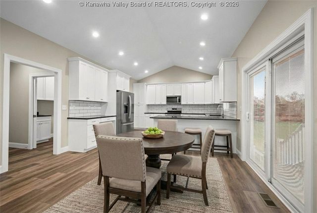 116 Lenore Circle, Fraziers Bottom, WV 25082