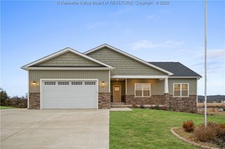 116 Lenore Circle, Fraziers Bottom, WV 25082