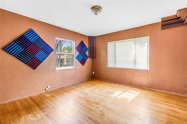 1211 16TH AVENUE N, St Petersburg, FL 33704