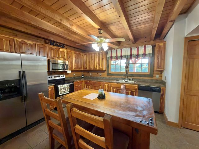 2210 Old Prospect Rd, Woodbury, TN 37190