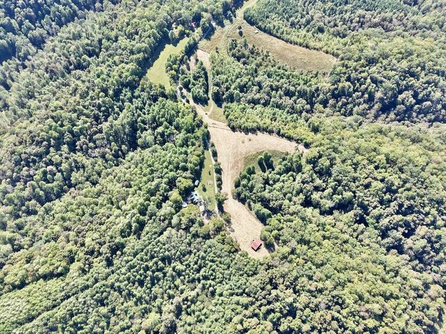 2210 Old Prospect Rd, Woodbury, TN 37190