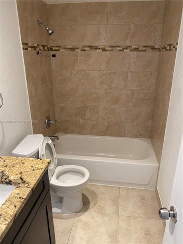 1460 NE 151st Street 102, Miami, FL 33162
