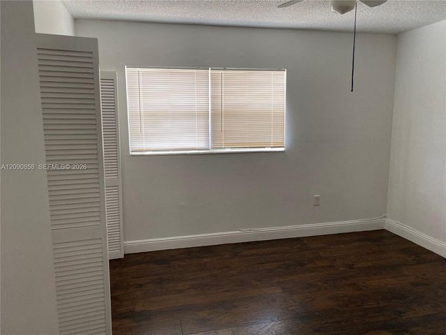 1460 NE 151st Street 102, Miami, FL 33162
