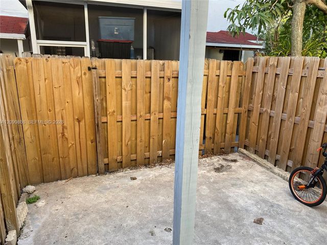 1460 NE 151st Street 102, Miami, FL 33162