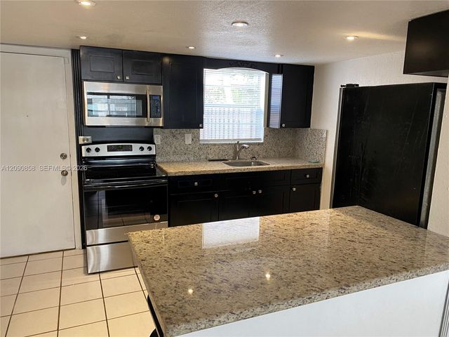 1460 NE 151st Street 102, Miami, FL 33162