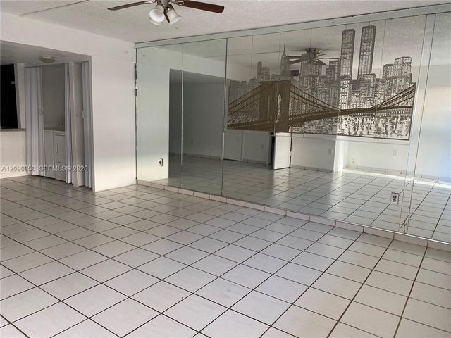 1460 NE 151st Street 102, Miami, FL 33162