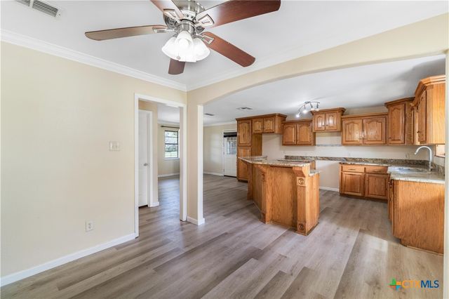 1033 FM 1351, Goliad, TX 77963