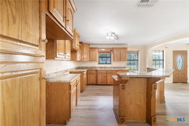 1033 FM 1351, Goliad, TX 77963