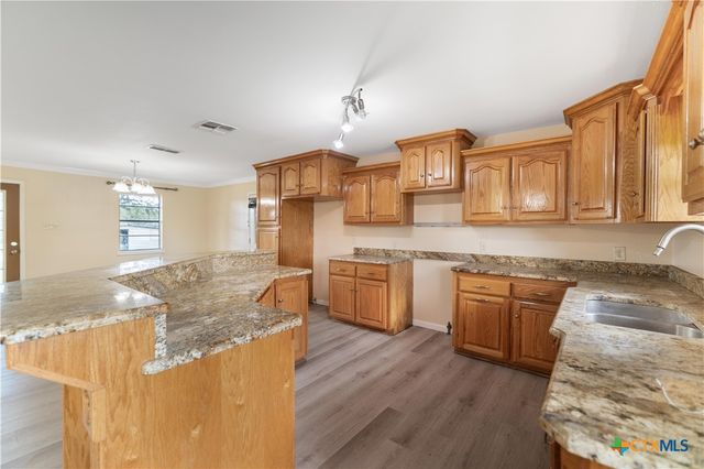 1033 FM 1351, Goliad, TX 77963