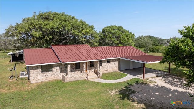 1033 FM 1351, Goliad, TX 77963