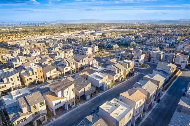 668 Pyrite Will Street, Las Vegas, NV 89138