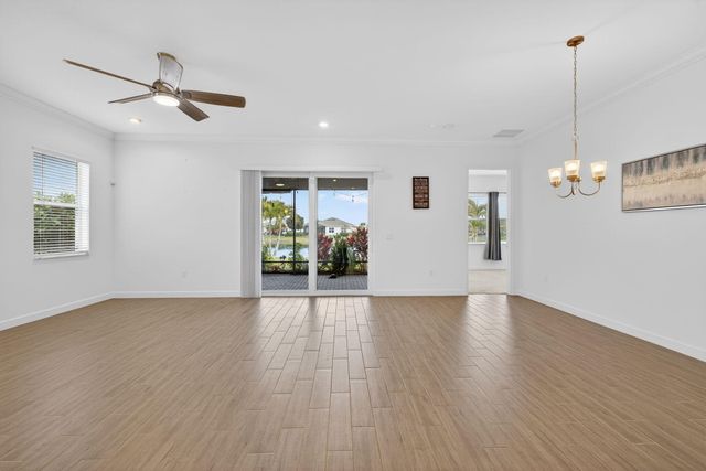 607 SE Mulberry Way, Port St. Lucie, Port St Lucie, FL 34984