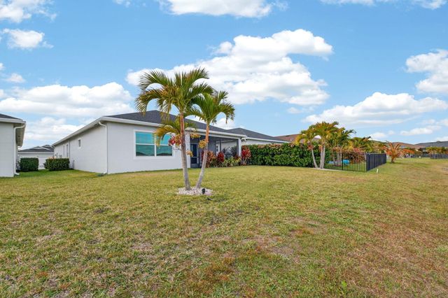 607 SE Mulberry Way, Port St. Lucie, Port St Lucie, FL 34984