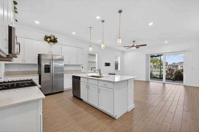 607 SE Mulberry Way, Port St. Lucie, Port St Lucie, FL 34984