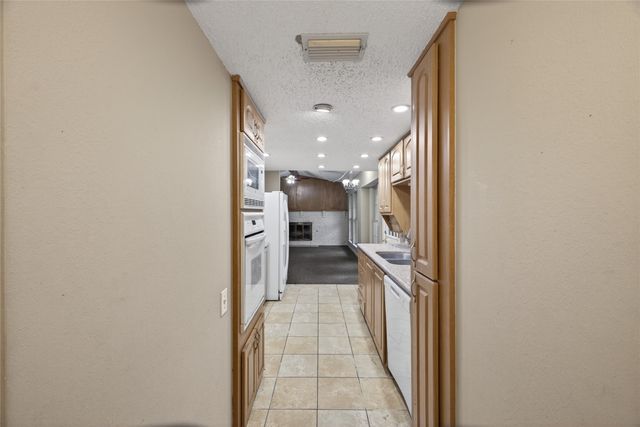 2801 Vancouver Street, Irving, TX 75062