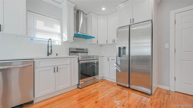 436 E 5th Street FL 2, Mount Vernon, NY 10553