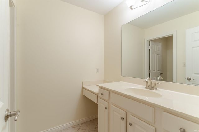 3203 Takara Drive, Evansville, IN 47715