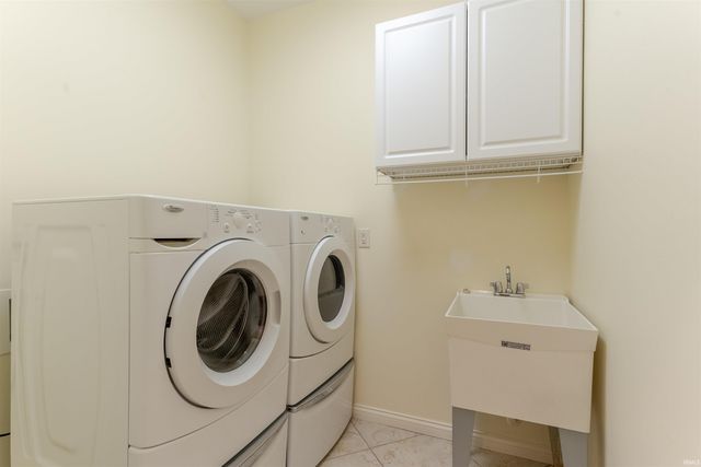 3203 Takara Drive, Evansville, IN 47715