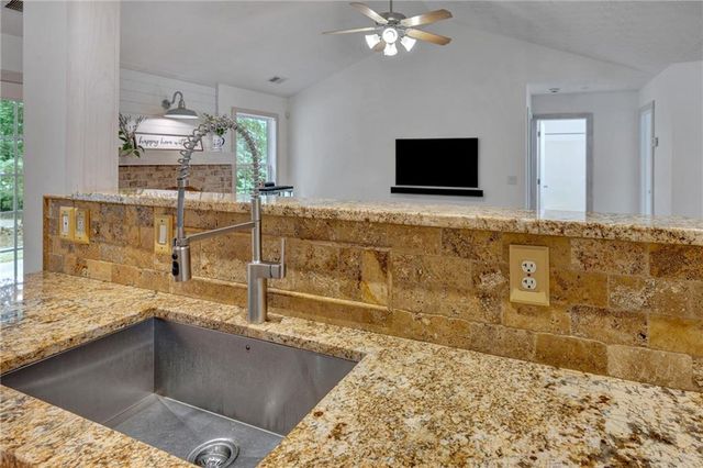 242 Richmond Drive, Social Circle, GA 30025