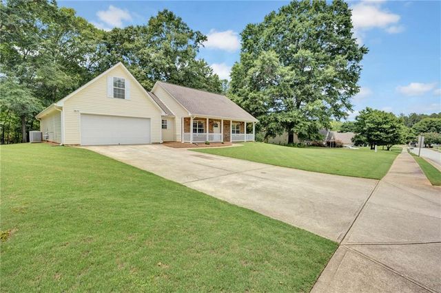 242 Richmond Drive, Social Circle, GA 30025