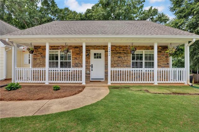 242 Richmond Drive, Social Circle, GA 30025