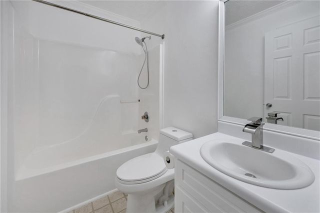 242 Richmond Drive, Social Circle, GA 30025