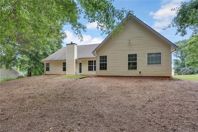 242 Richmond Drive, Social Circle, GA 30025