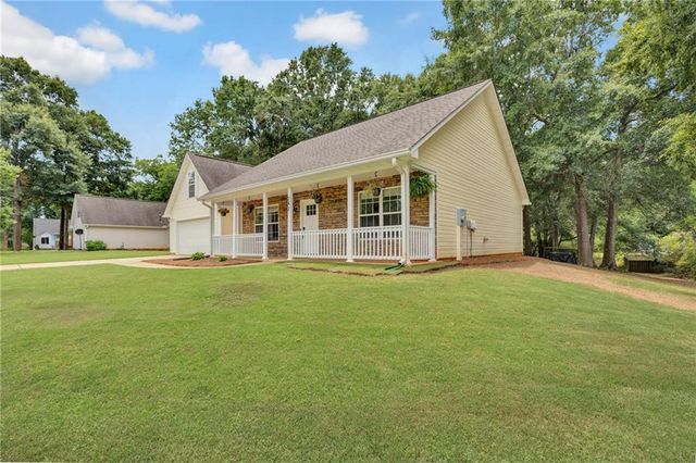 242 Richmond Drive, Social Circle, GA 30025