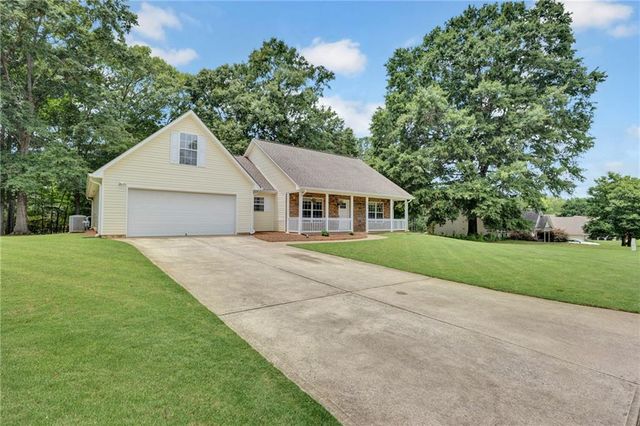242 Richmond Drive, Social Circle, GA 30025