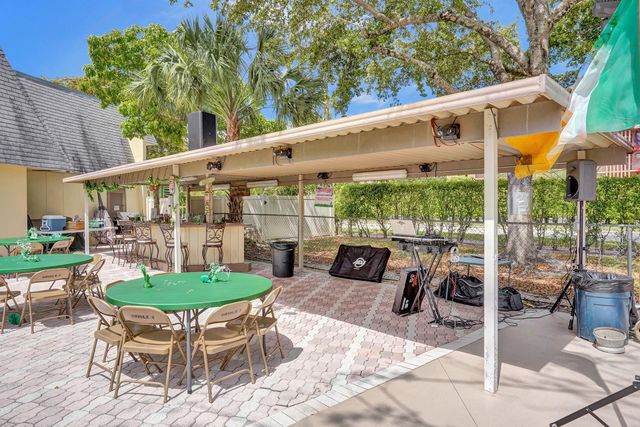 7360 NW 1st Street 206, Margate, FL 33063