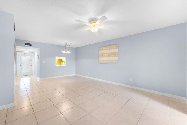 7360 NW 1st Street 206, Margate, FL 33063