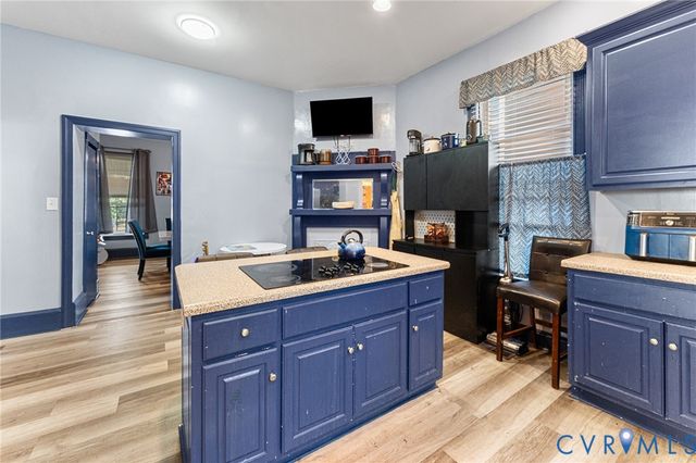 328 Saint Andrew St, Petersburg, VA 23803