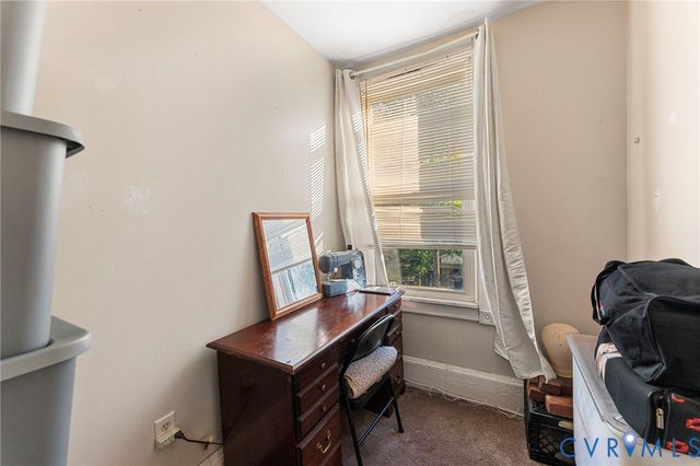 328 Saint Andrew St, Petersburg, VA 23803