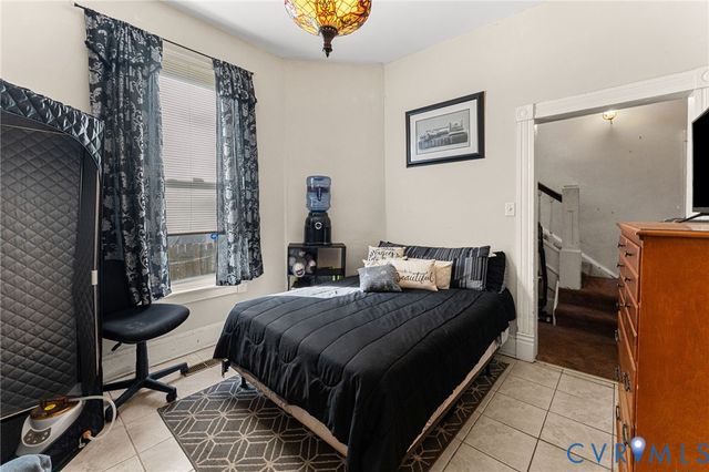 328 Saint Andrew St, Petersburg, VA 23803