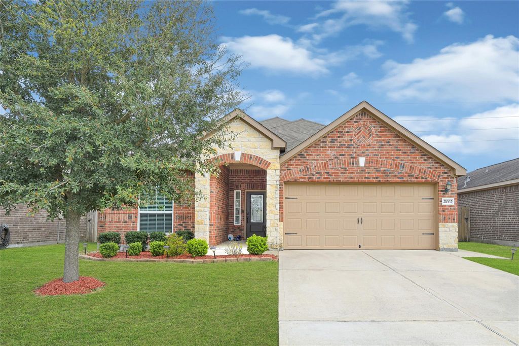 21002 Echo Manor Drive, Hockley, TX 77447