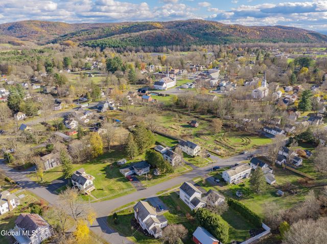 22 Washington Street, White Creek, NY 12816