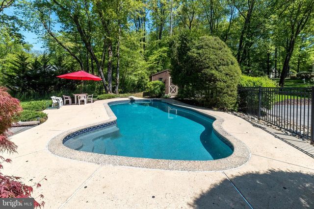 1 JOANNA DRIVE, Malvern, PA 19355
